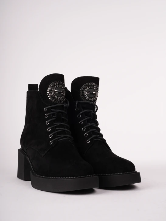 Epica Ankle Suede Round Chain Black